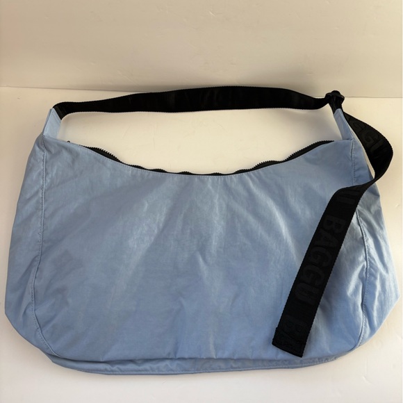 NWT BAGGU Large Crescent Bag- Serenity Blue - Picture 10 of 16